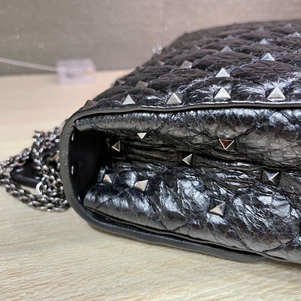 VALENTINO MEDIUM ROCKSTUD LEATHER CHAIN BAG - Picture 3 of 14
